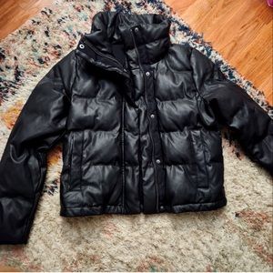 Abercrombie & Fitch Faux leather puffer coat